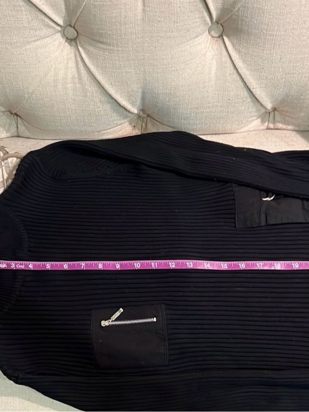 Chic Black Ribbed Zip-Up Jacket S/M - Picture 5 of 6